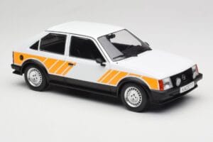 Opel Kadett D SR Blanc avec Décor Jaune MCG 1:18 MCG18534 Métal — image 4 sur 6