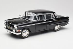 Opel Kapitan P1 Noir Revell 1:18 08822 Métal