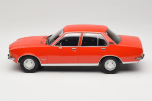 Opel Rekord D Rouge MCG 1:18 MCG18563 Métal — image 3 sur 6