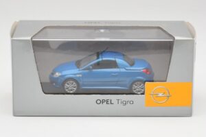 Opel Tigra Twin Top Bleu Minichamps 1:43 919084 Métal — image 4 sur 4