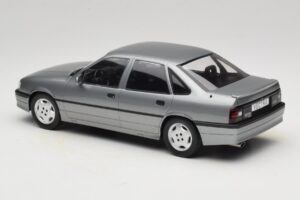 Opel Vectra A 2000 16V Gris Foncé MCG 1:18 MCG18462 Métal — image 5 sur 6