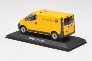 Opel Vivaro A Deutsche Post Minichamps 1:43 430040562 Métal — image 3 sur 4