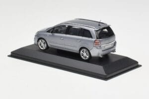 Opel Zafira A OPC Light Blue Metallic Minichamps 1:43 ZAFIRA001 Métal — image 3 sur 4
