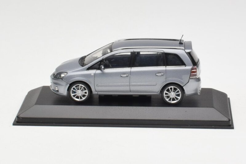 Opel Zafira A OPC Light Blue Metallic Minichamps 1:43 ZAFIRA001 Métal