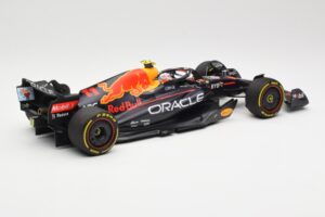 Oracle Red Bull Racing RB18 #11 S. Perez Miami GP 2022 Minichamps 1:18 110220511 Métal — image 2 sur 6