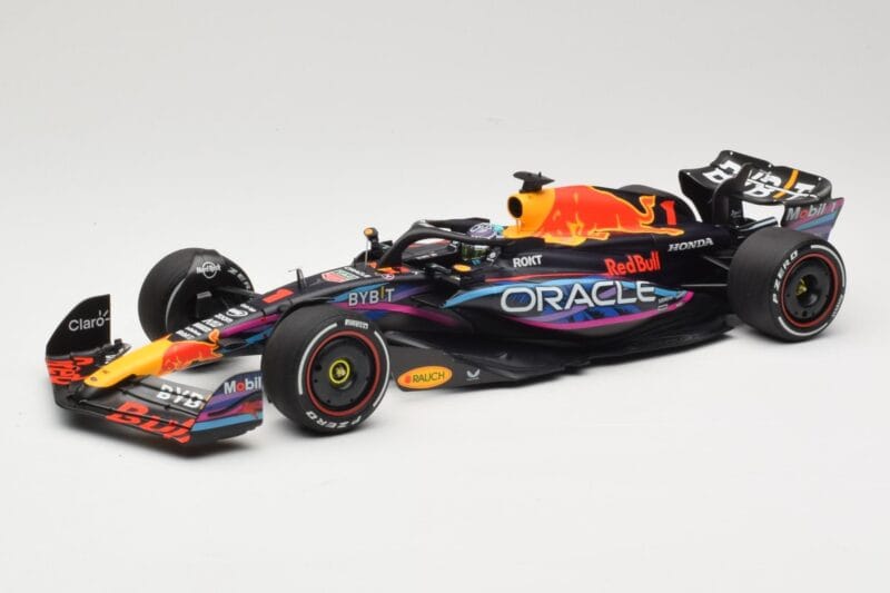 Oracle Red Bull Racing RB19 #1 M. Verstappen Winner Miami GP 2023 Minichamps 1:18 110230501 Métal