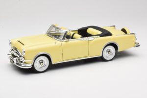 Packard Caribbean Cabriolet Jaune Road Signature 1:18 92798 Métal