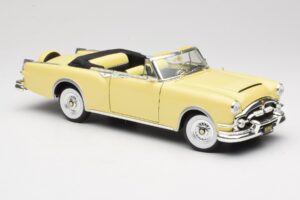 Packard Caribbean Cabriolet Jaune Road Signature 1:18 92798 Métal — image 6 sur 8