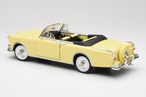 Packard Caribbean Cabriolet Jaune Road Signature 1:18 92798 Métal — image 7 sur 8