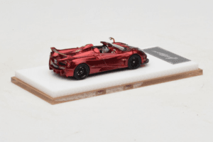 Pagani Huayra Roadster Tricolore Rouge Henson & Heaven 1:64 PHRTR01 Métal — image 3 sur 7