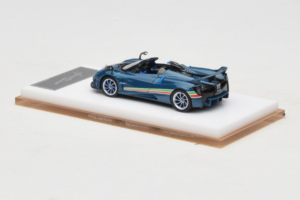 Pagani Huayra Tricolore Roadster Bleu Henson & Heaven 1:64 PHTRB01 Résine — image 5 sur 8