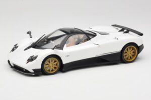 Pagani Zonda F Blanc Mondo Motors 1:18 157655 Métal