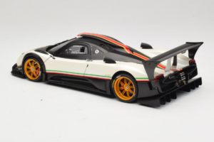 Pagani Zonda R Revolucion Blanc AUTOart 1:18 78262 Métal — image 7 sur 8