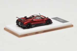 Pagani Zonda Tricolore Rouge Henson & Heaven 1:64 PZTR01 Métal — image 3 sur 7