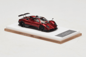 Pagani Zonda Tricolore Rouge Henson & Heaven 1:64 PZTR01 Métal — image 4 sur 7