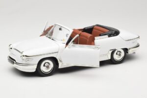 Panhard PL17 Cabriolet Blanc Solido 1:18 8174 Métal — image 2 sur 8