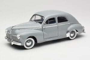 Peugeot 203 Gris Clair Solido 1:18 8145 Métal