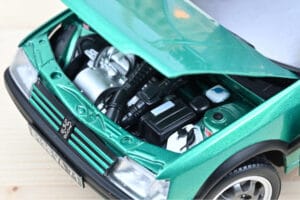 Peugeot 205 GTi Griffe Avec Toit Ouvrant Vert Norev 1:18 184847 Métal — image 3 sur 3