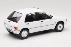 Peugeot 205 Blanc MCG 1:18 MCG18493 Métal — image 2 sur 6