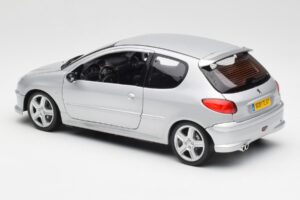 Peugeot 206 RC Aluminium Argent Norev 1:18 184726 Métal — image 7 sur 8