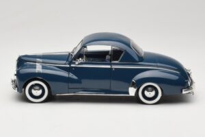 Peugeot 302 Coupé Bleu Solido 1:18 8168 Métal — image 4 sur 8
