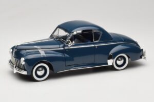 Peugeot 302 Coupé Bleu Solido 1:18 8168 Métal