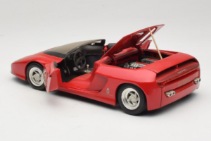 Pininfarina Mythos Rouge Revell 1:18 8806 Métal — image 5 sur 8