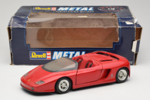 Pininfarina Mythos Rouge Revell 1:18 8806 Métal — image 8 sur 8