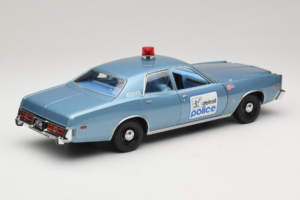 Plymouth Fury Beverly Hills PD Bleu GreenLight 1:18 19069 Métal — image 3 sur 8