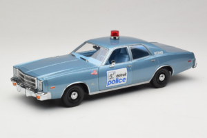 Plymouth Fury Beverly Hills PD Bleu GreenLight 1:18 19069 Métal