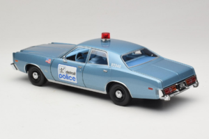Plymouth Fury Beverly Hills PD Bleu GreenLight 1:18 19069 Métal — image 7 sur 8