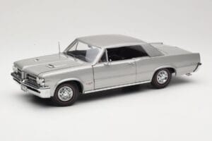 Pontiac GTO Argent Sun Star 1:18 1821 Métal
