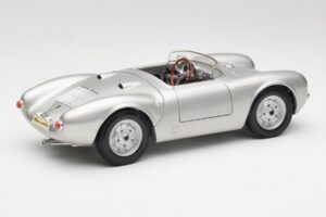 Porsche 550 A Spyder Argent Maisto 1:18 50314 Métal — image 3 sur 8