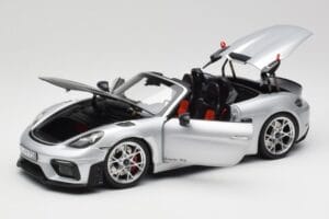 Porsche 718 Spyder RS Weissach Pack GT-Silver Metallic Norev 1:18 187270 Métal — image 2 sur 8