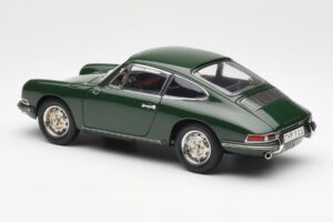 Porsche 901 Vert CMC 1:18 M-067B Métal — image 5 sur 6