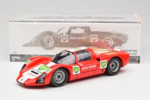 Porsche 906E BP World Record Runs Monza 1967 Minichamps 1:18 100676100 Métal — image 8 sur 8