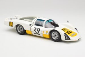 Porsche 906LH #32 Porsche System Engineering G. Schutz / P. De Klerk 24 Hours of Le Mans 1966 Minichamps 1:18 100666132 Métal — image 6 sur 8