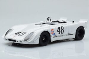 Porsche 908/02 #48 S. McQueen / P. Revson 12 Hours of Sebring 2nd Place Post Race Version 1970 AUTOart 1:18 87072 Métal