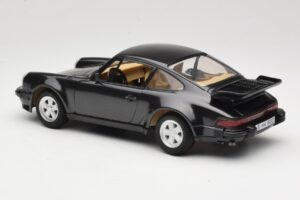 Porsche 911 930 Turbo Vert Tonka 1:18 1677 Métal — image 7 sur 8