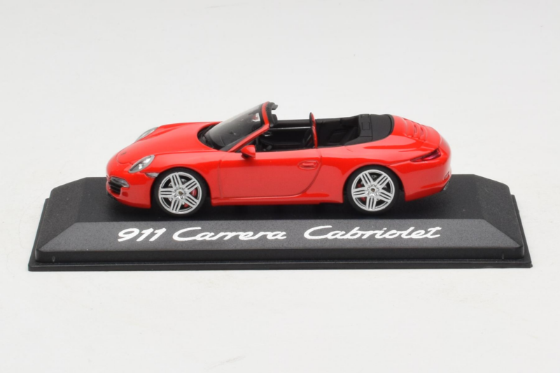 Porsche 911 991 Carrera Cabriolet Rouge Minichamps 1:43 WAP0200120C Métal