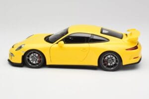 Porsche 911 991 GT3 Racing Jaune & Jantes Argent Minichamps 1:18 110062722 Métal — image 4 sur 8