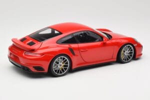 Porsche 911 991 Turbo S Guards Red Minichamps 1:18 110067122 Métal — image 3 sur 8