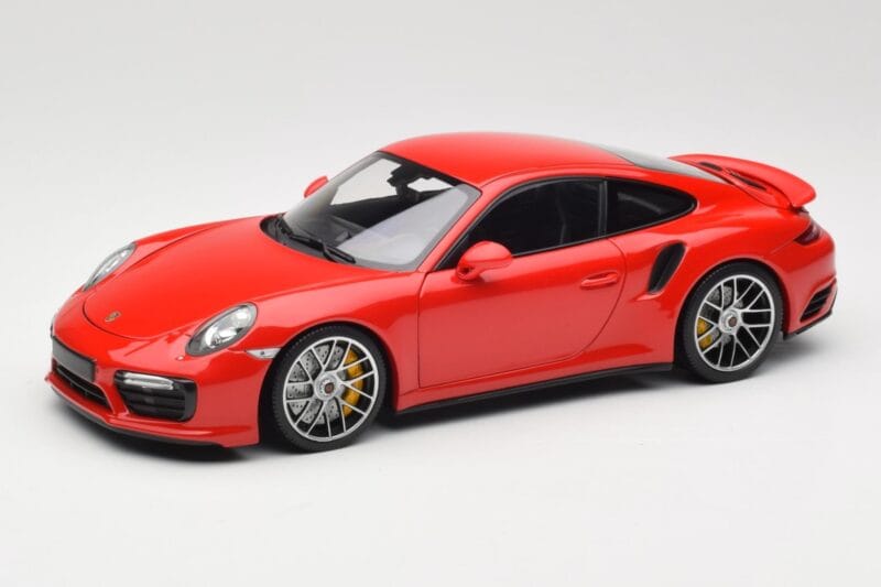 Porsche 911 991 Turbo S Guards Red Minichamps 1:18 110067122 Métal