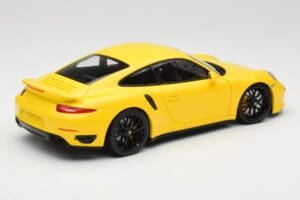 Porsche 911 991 Turbo S Jaune Avec Jantes Noires Minichamps 1:18 110062321 Métal — image 3 sur 8