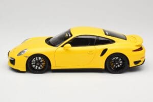 Porsche 911 991 Turbo S Jaune Avec Jantes Noires Minichamps 1:18 110062321 Métal — image 4 sur 8