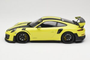 Porsche 911 GT2 RS 991.2 Weissach Package Vert Jantes Noires Minichamps 1:18 155068300-1 Métal — image 3 sur 6