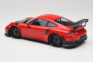 Porsche 911 GT2 RS 991.2 Rouge Jantes Noires Minichamps 1:18 155968307 Métal — image 5 sur 6