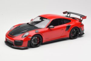 Porsche 911 GT2 RS 991.2 Rouge Jantes Noires Minichamps 1:18 155068307 Métal