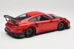 Porsche 911 GT2 RS 991.2 Rouge Jantes Noires Minichamps 1:18 155968307 Métal — image 2 sur 6