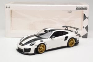 Porsche 911 991.2 GT2 RS Weissach Package Blanc Avec Jantes Dorées Minichamps 1:18 153068308 Métal — image 6 sur 6
